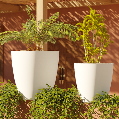 Attr Vis - Self Watering Planter
